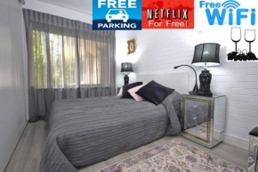 LOCATION LIFESTYLE CONVENIENCE! WIFI NETFLIX WINE Perth